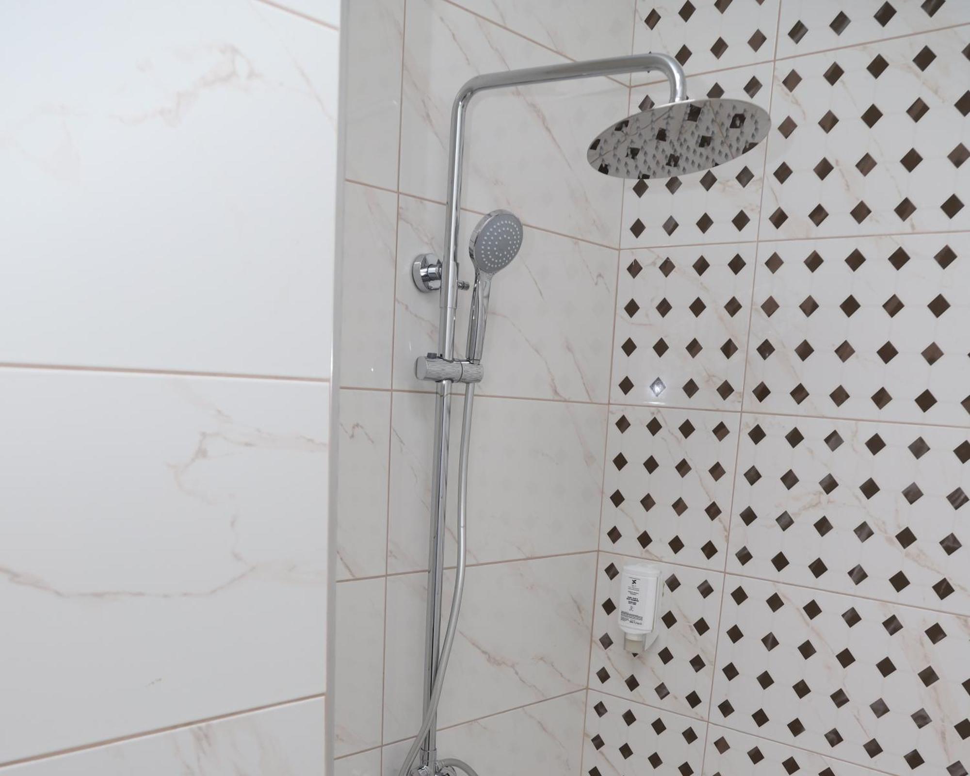 Sky Hotel Prizren Ngoại thất bức ảnh