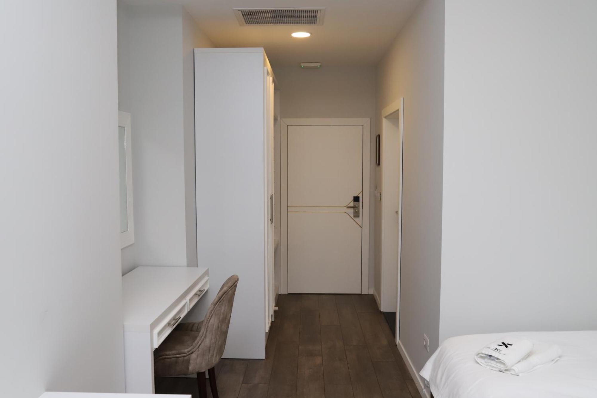 Sky Hotel Prizren Ngoại thất bức ảnh